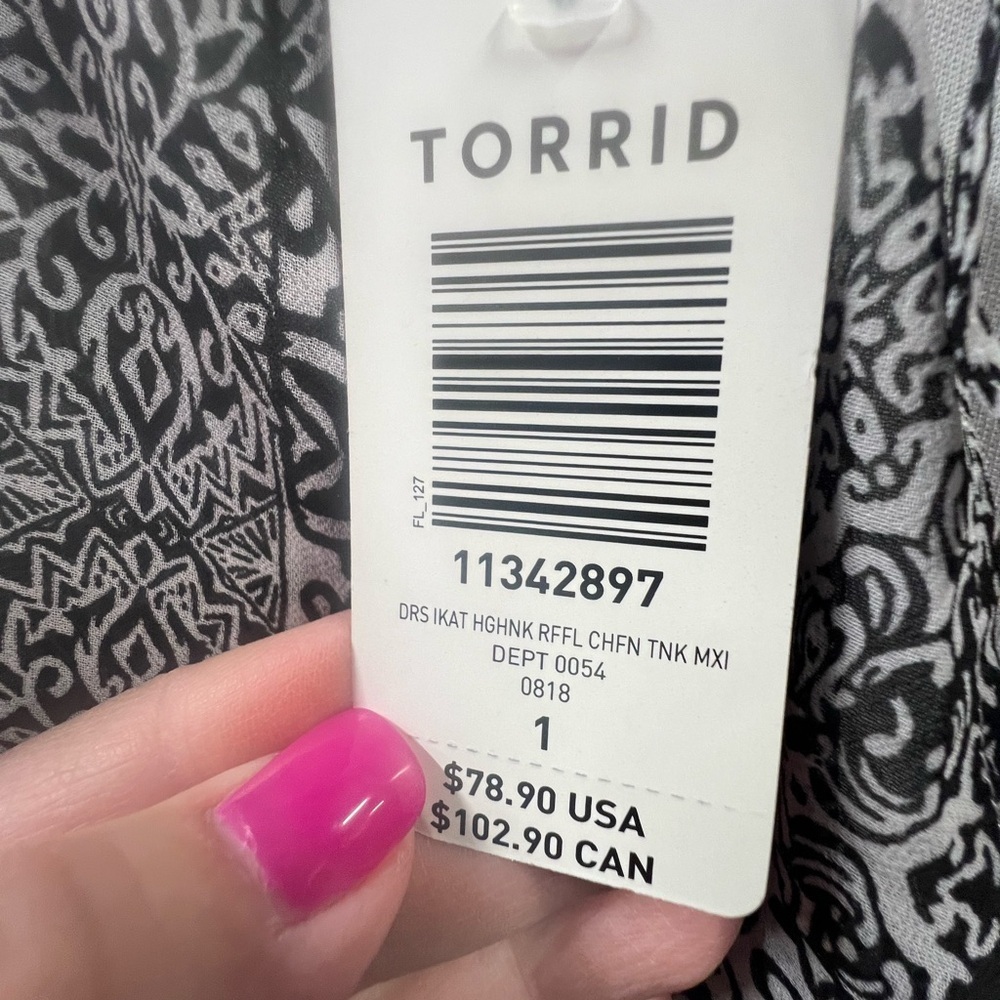 TORRID SZ 1 BLACK AND WHITE LONG LINED MAXI DRESS *BRAND NEW* - Picture 9 of 9